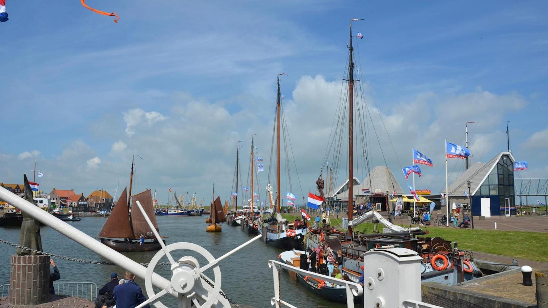 Stacaravan Op 5 Sterren Vakantiepark De Kuilart Friesland Aan Het Meer Met Zwembad 5P 237 Koudum Bagian luar foto